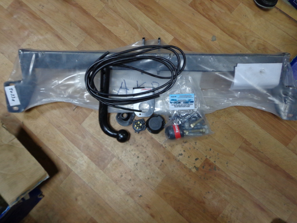 Фаркоп Toyota Rav 4 2000-