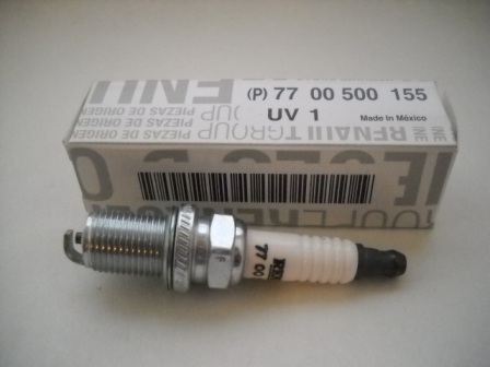 Свеча зажигания Renault Duster 7700500155