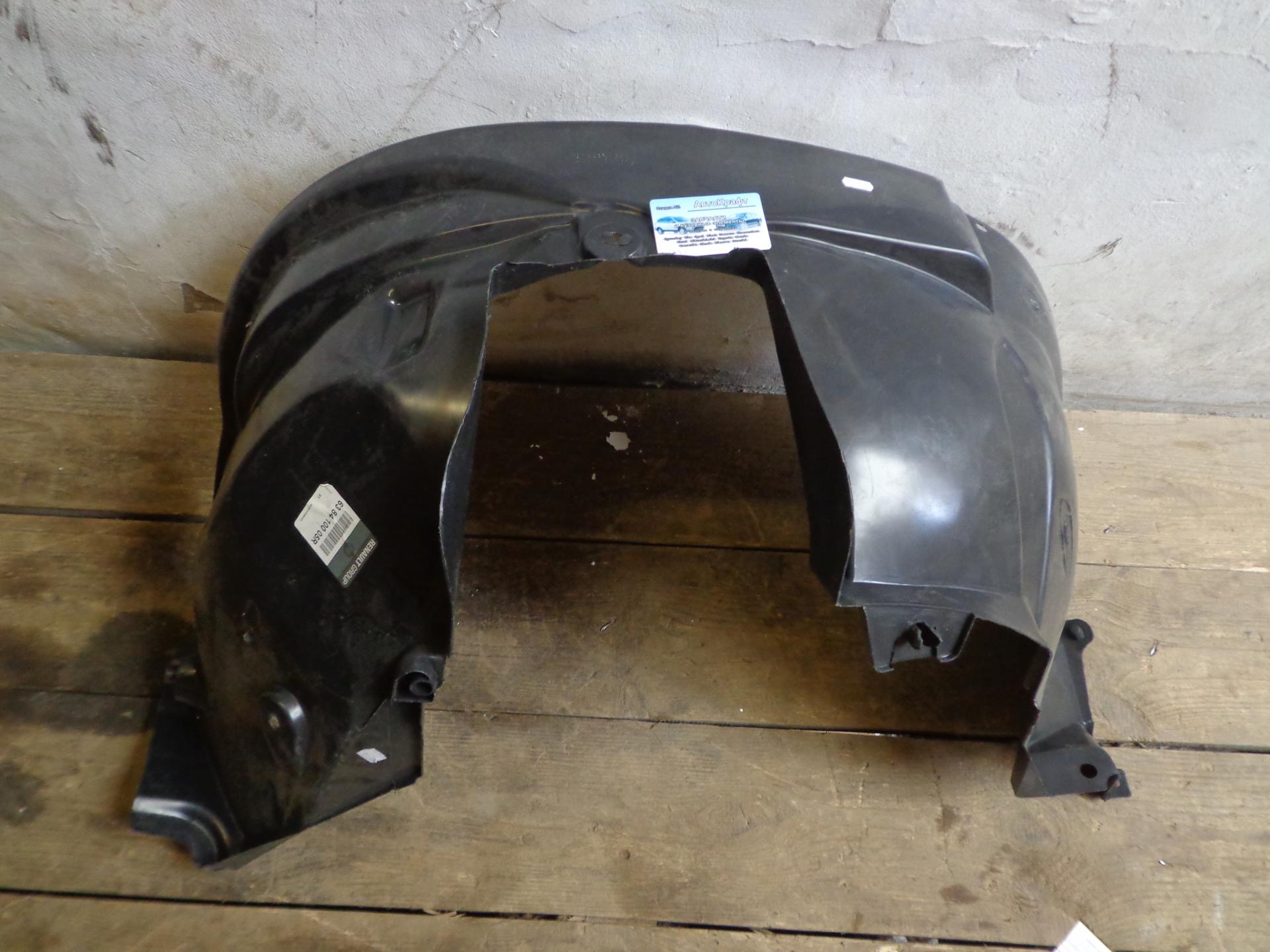 Подкрылок передний левый  Renault Duster  638410005R 