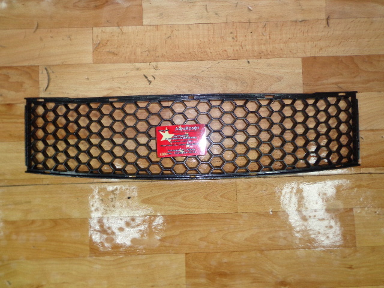 Решетка переднего бампера центральная Chery Bonus   A13-2803539 