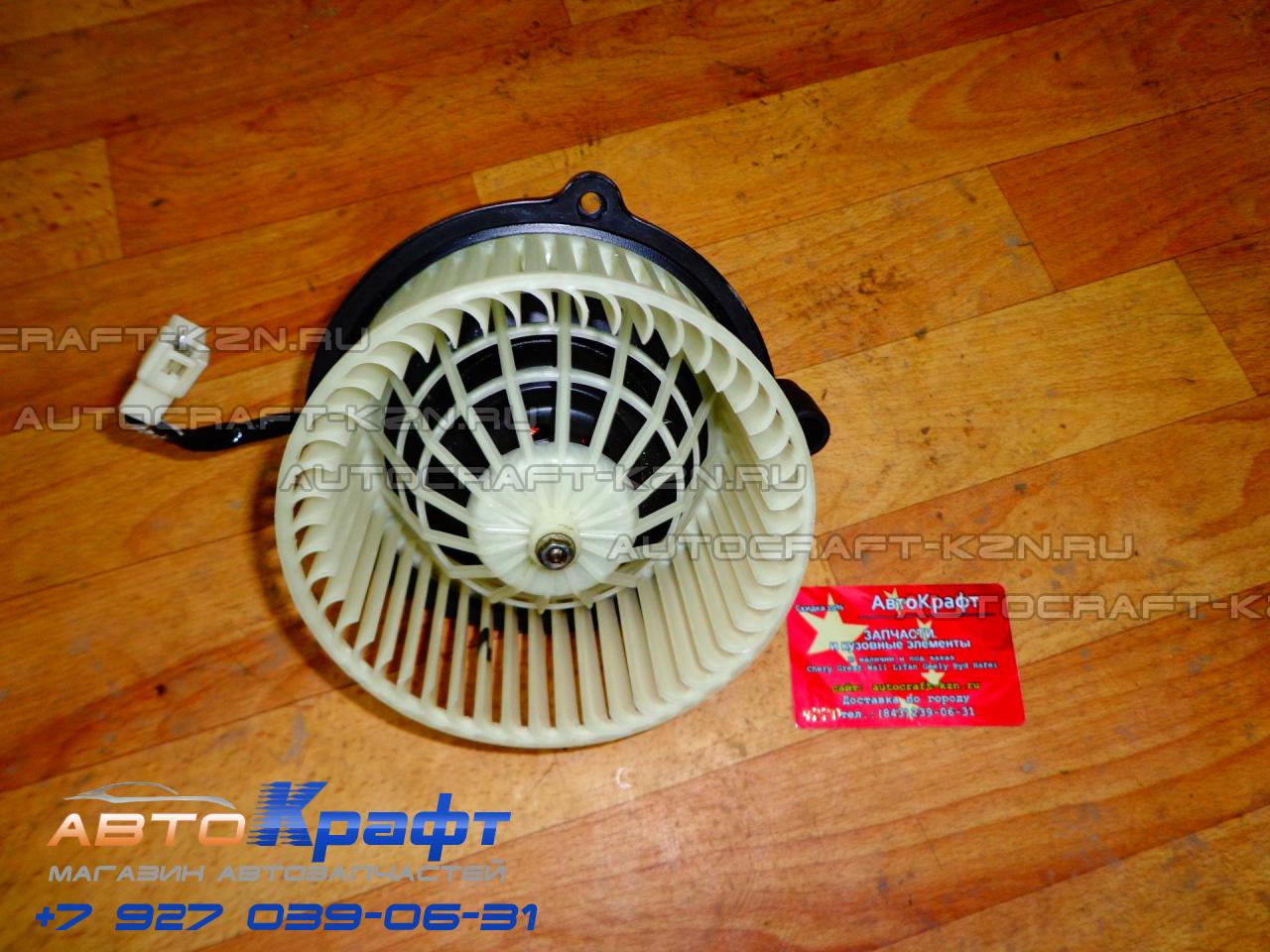 キノコ♡ Крышка ДВС 8973627671, 8973627670, передняя 4HK1