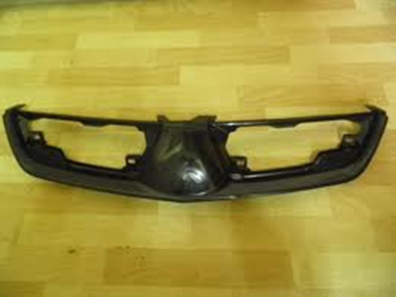 
<span>Рамка решетки радиатора  MITSUBISHI LANCER 2006- </span>
