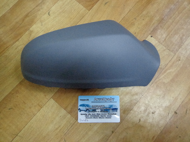 Кожух зеркала правый Opel Astra H 6428911