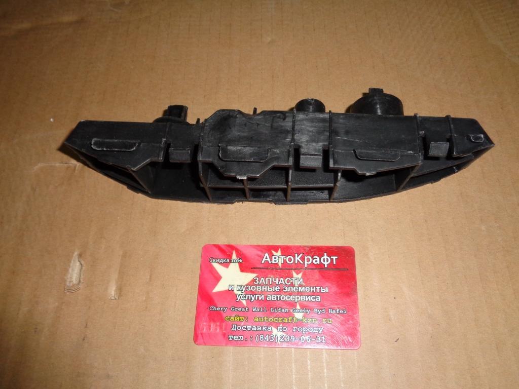 Кронштейн переднего бампера правый Great Wall Hover M2
