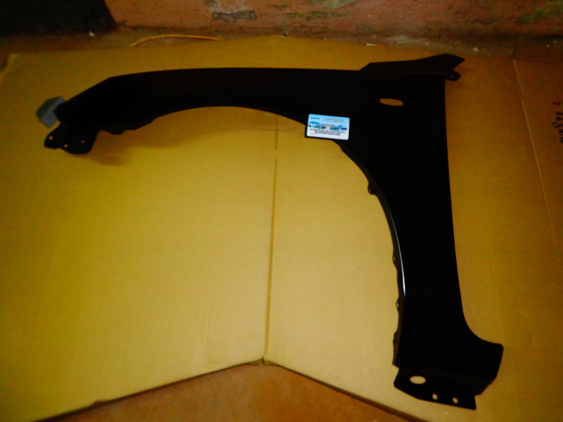 Крыло переднее левое Mazda 3 H/B BP4K52211D