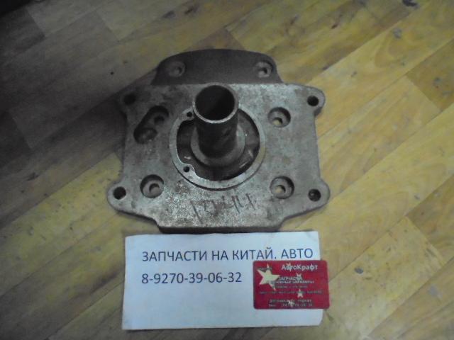 Крышка передняя картера КПП BAW 1044 Е2 