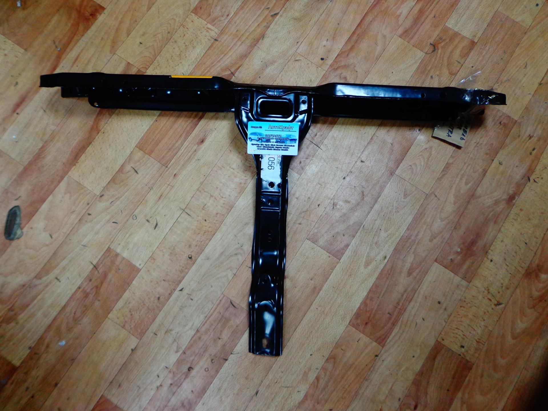 Панель передняя верхняя часть Hyundai Elantra 04- 641302D001