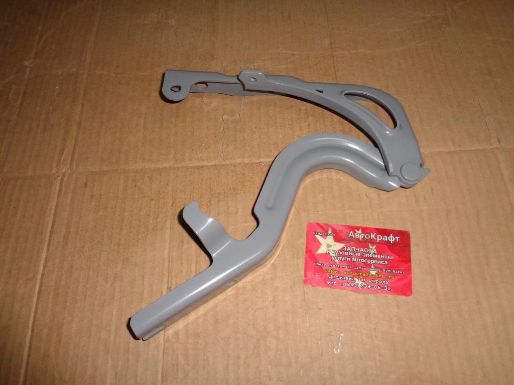 Петля капота правая Chery Arrizo 7 J42-8402040-DY