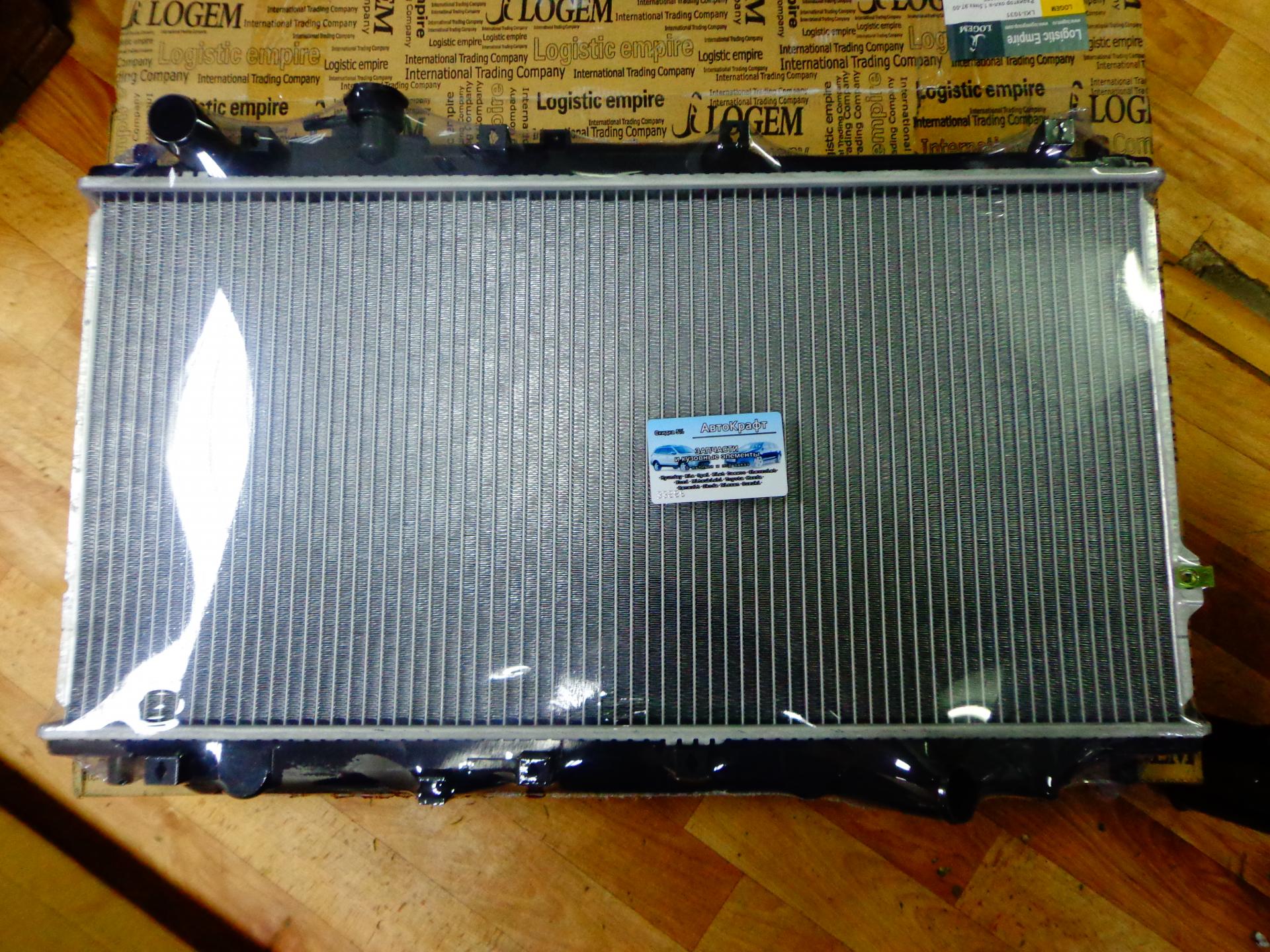 Радиатор охлаждения механика Kia Spectra 2002- 0K2A1-15-200B