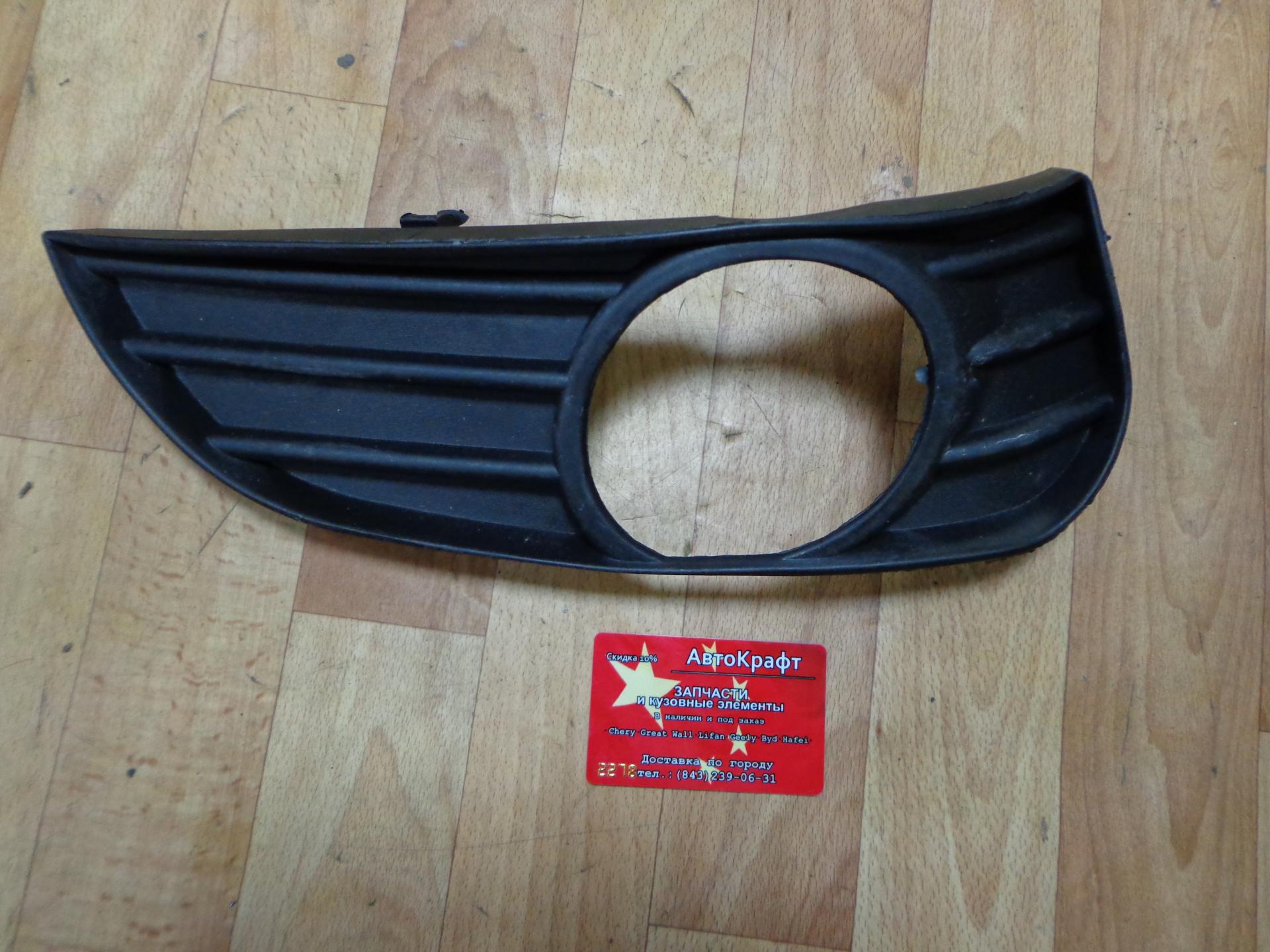 Рамка ПТФ правая Geely MK CROSS 1018006114-01