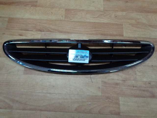 Решетка радиатора Hyundai Accent 86560-1A000 Решетка радиатора Hyundai Accent 86560-1A000