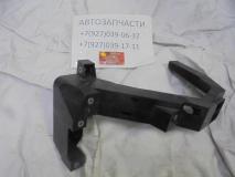 Кронштейн панели (телевизора) правый Moskvich 3 2803502U3480