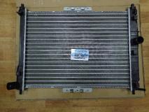 Радиатор охлаждения механика (без кондиционера)CHEVROLET LANOS 98- 96351263